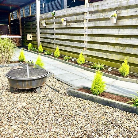 Tiny House With Sauna & Jacuzzi Near Amsterdam Vijfhuizen Zewnętrze zdjęcie