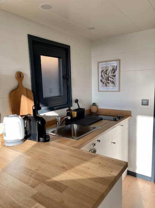 Tiny House With Sauna & Jacuzzi Near Amsterdam Vijfhuizen Zewnętrze zdjęcie