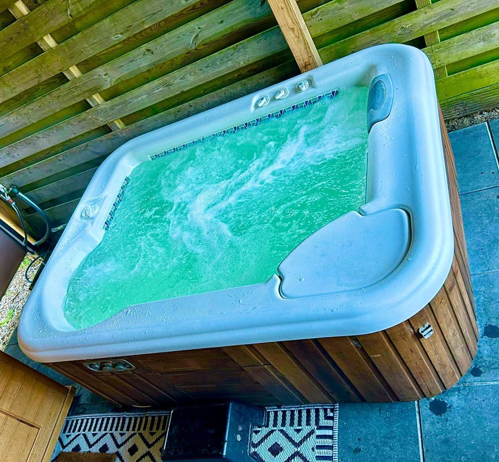 Tiny House With Sauna & Jacuzzi Near Amsterdam Vijfhuizen Zewnętrze zdjęcie