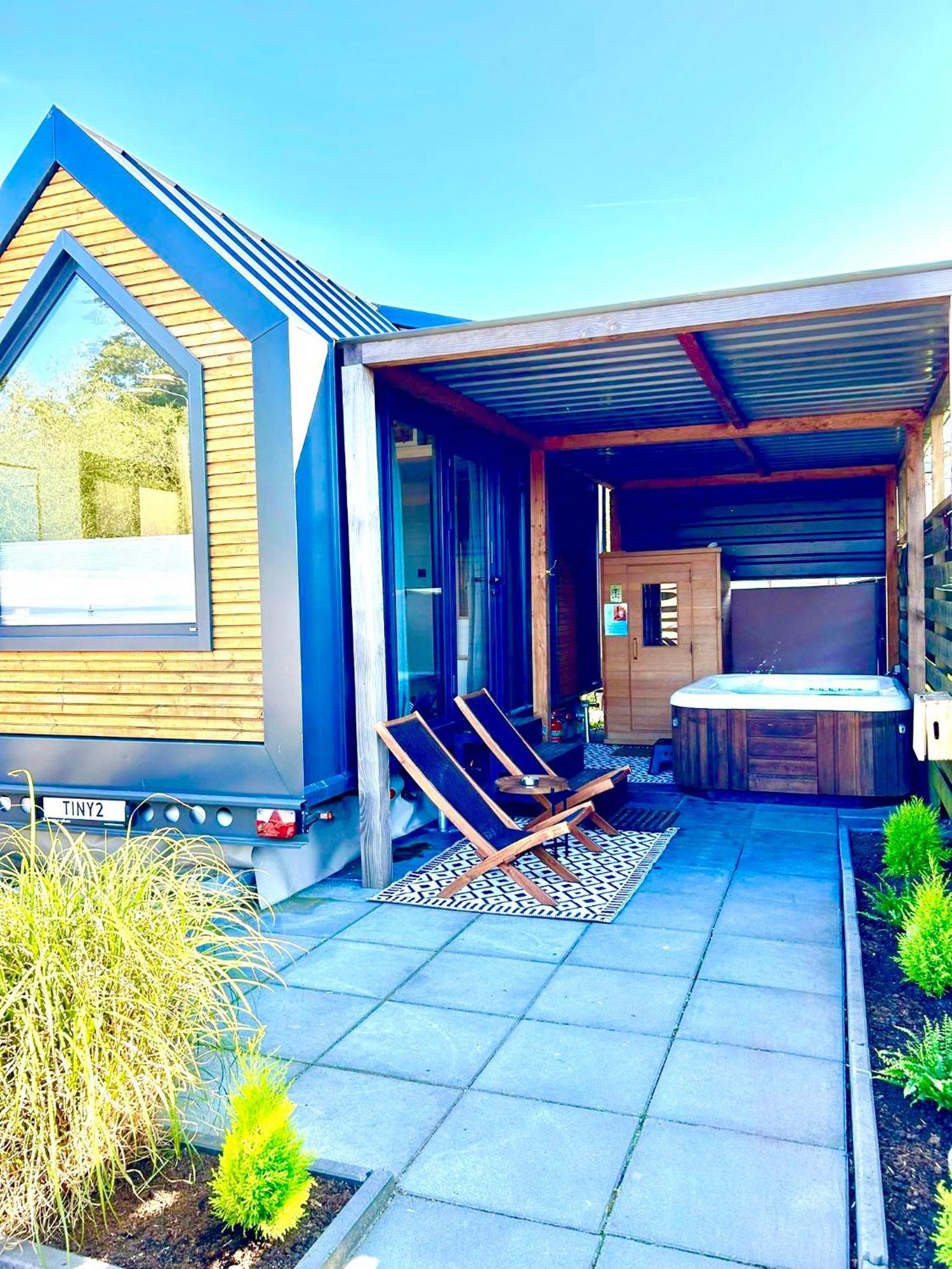 Tiny House With Sauna & Jacuzzi Near Amsterdam Vijfhuizen Zewnętrze zdjęcie
