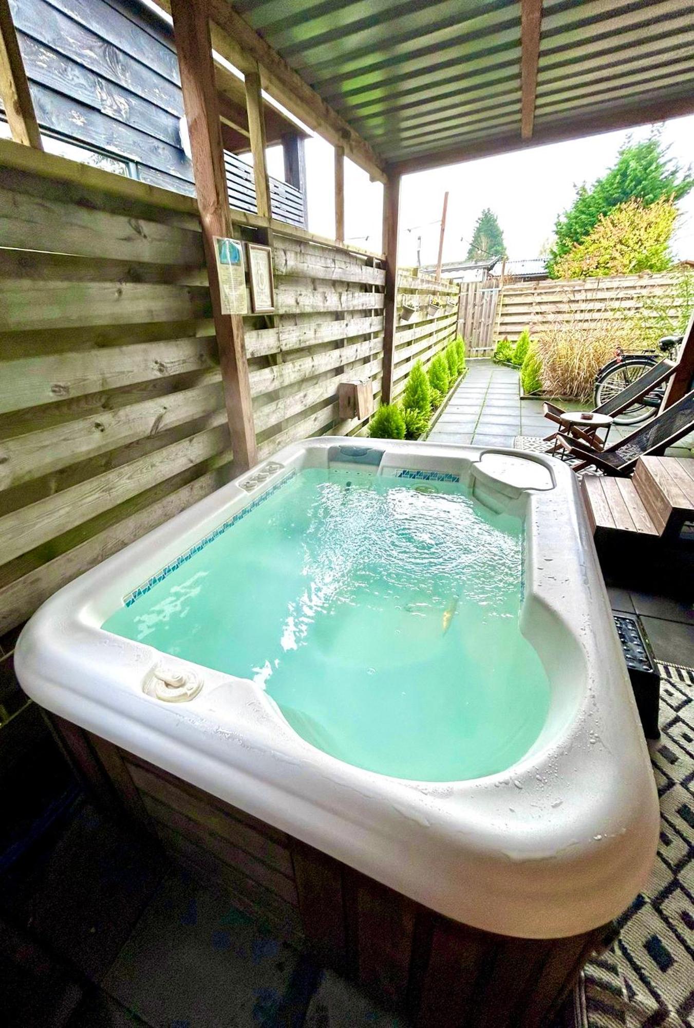 Tiny House With Sauna & Jacuzzi Near Amsterdam Vijfhuizen Zewnętrze zdjęcie